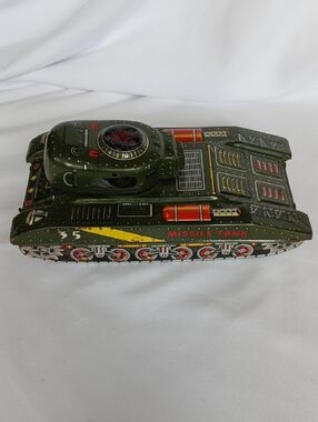 Vintage Army Tin Toy Friction Tank Japan